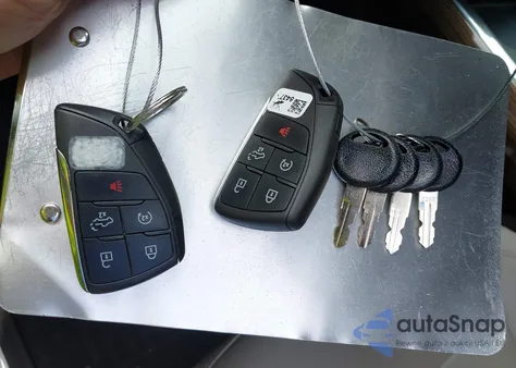 2024 Chevrolet Silverado 1500 4Wd Short Bed Rst z USA, uszkodzony, nr VIN 1GCUDEE87RZ193564